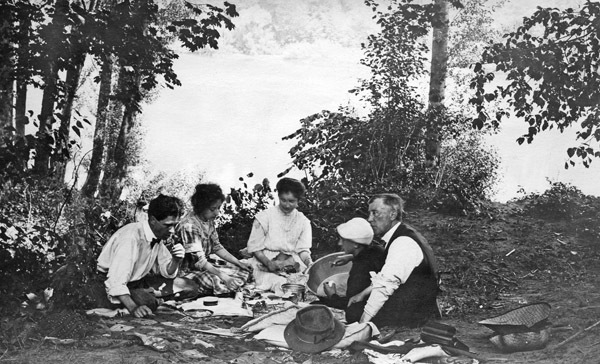 Reuter Group-E, Picnic 1