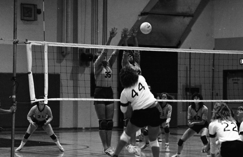 1981 Volleyball Action 36