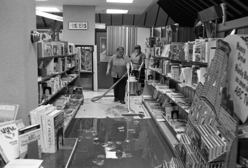 1978 Hoke Hall, Flood Bookstore Cleanup 12
