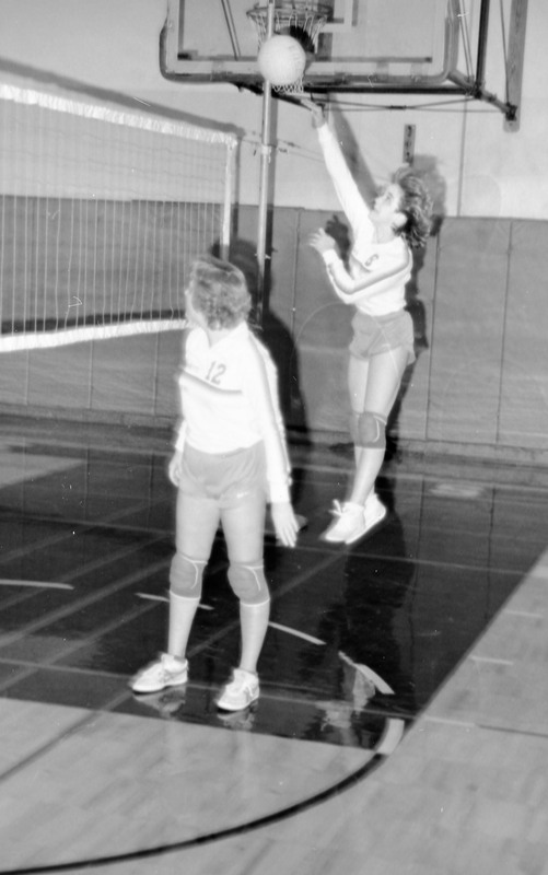 1982 Volleyball Action 23