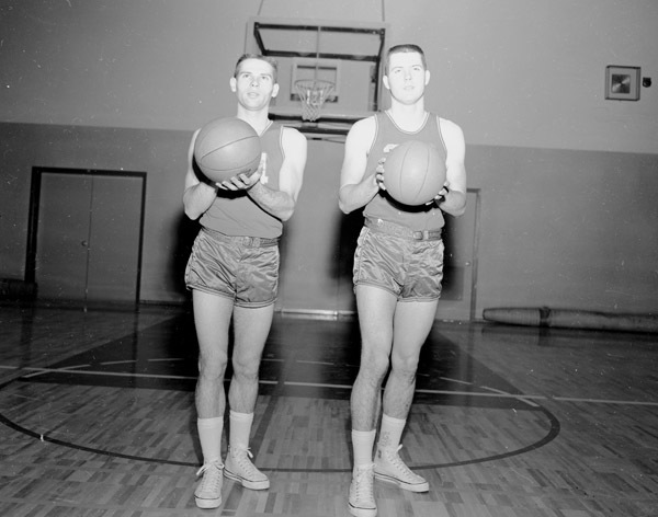 1958-59 Basketball Players 5
