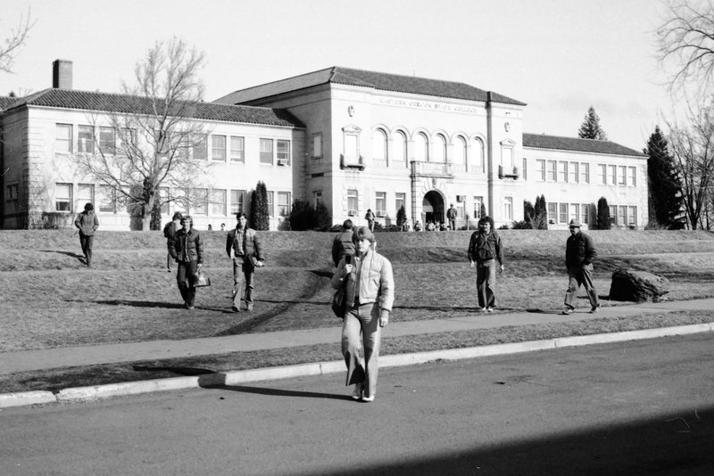 1983 Students, Walking on Campus 01