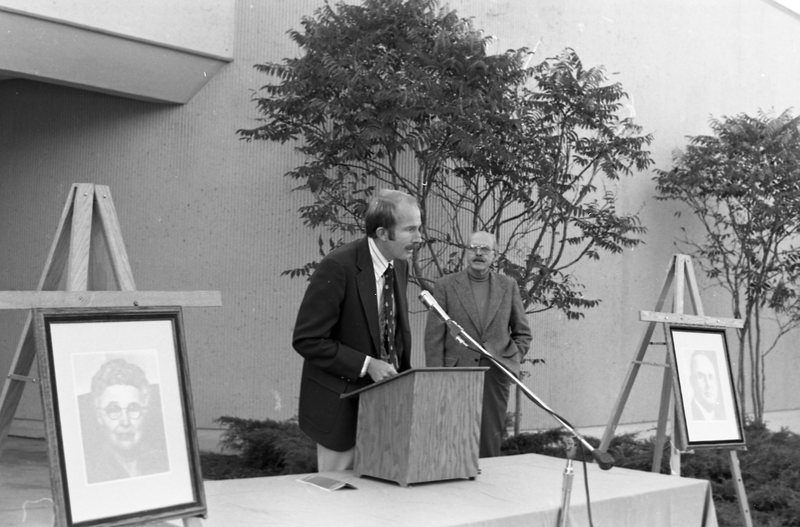 1981 Zabel Hall Ceremony 04