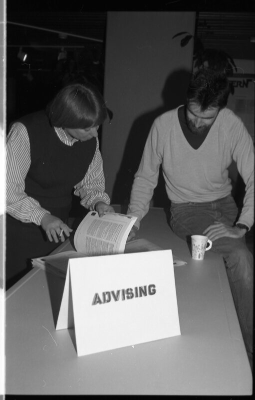 1990 Orientation, Advising 04