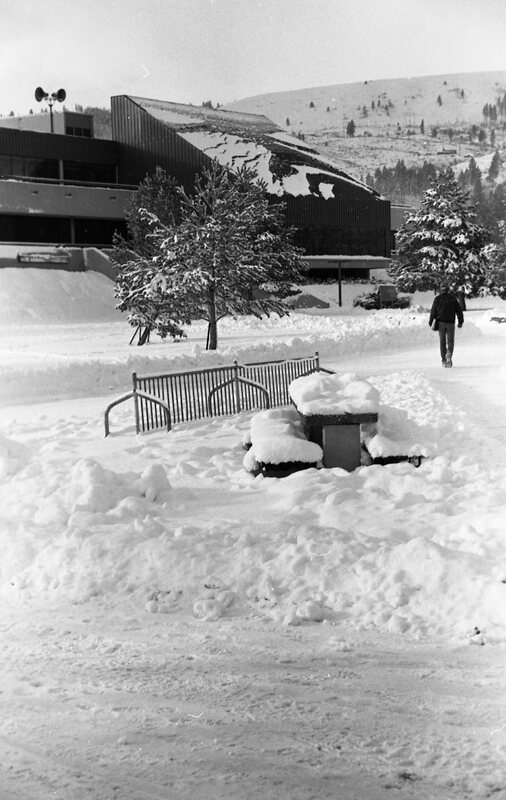1984 Hoke Hall in Winter 05