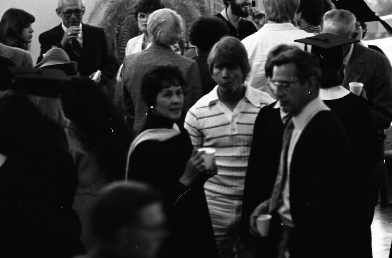 1982 Graduation, Refreshments 09