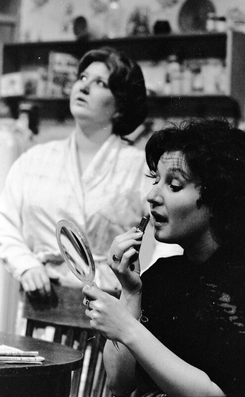 1974 Theatre, Lipstick Scene 02