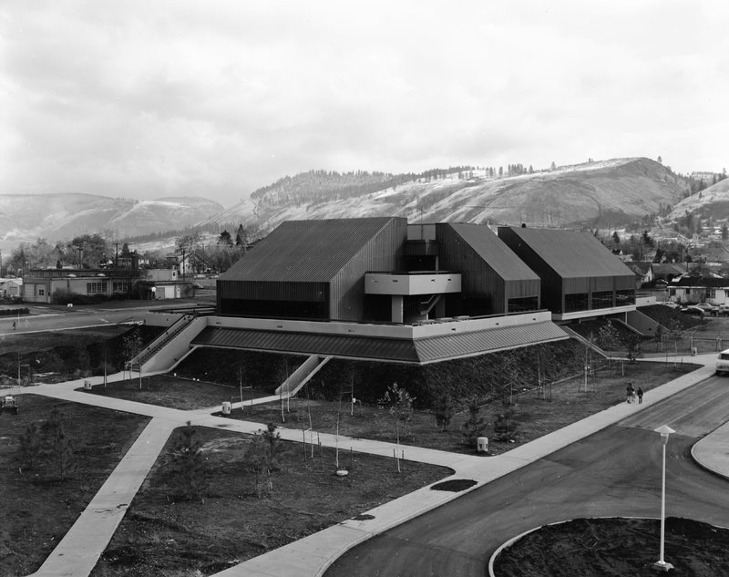 1973 Hoke Hall 10