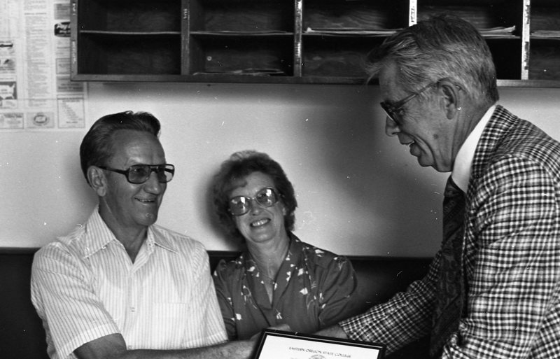 1982 Guests, Party 05