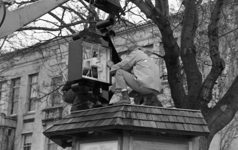 1982 Campus Clock, Installation 16