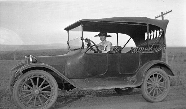 Automobile, Stella Benshadler