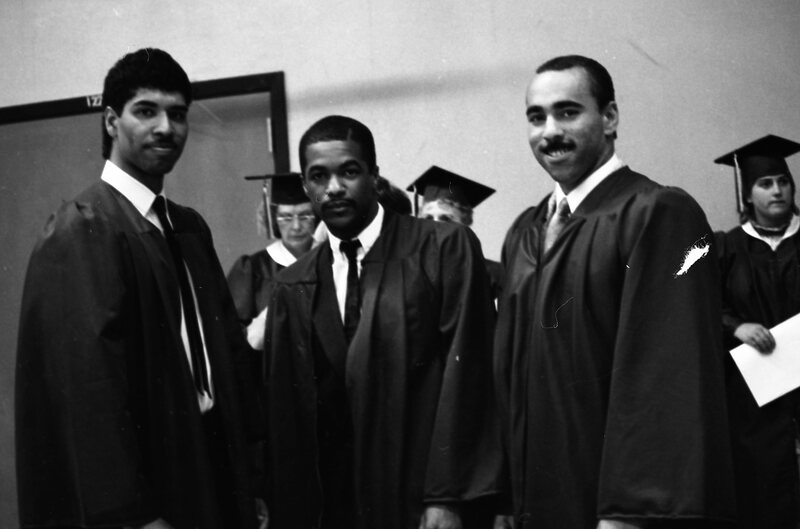 1986 Graduates 02
