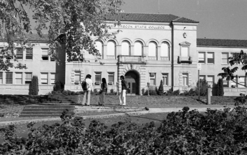 1978 Inlow Hall 03