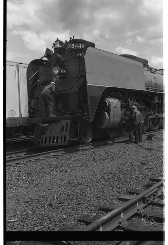 1989 La Grande, Trains 06