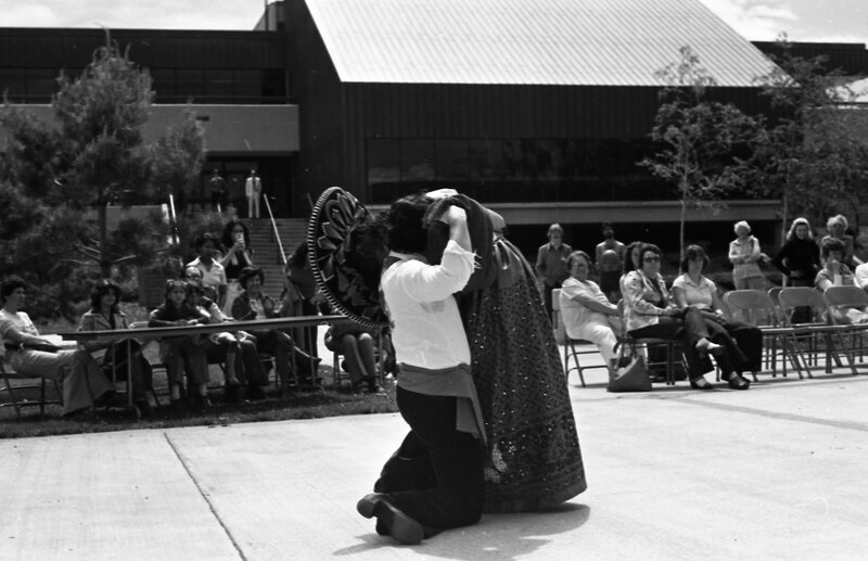 1978 Mexican Dancers 06