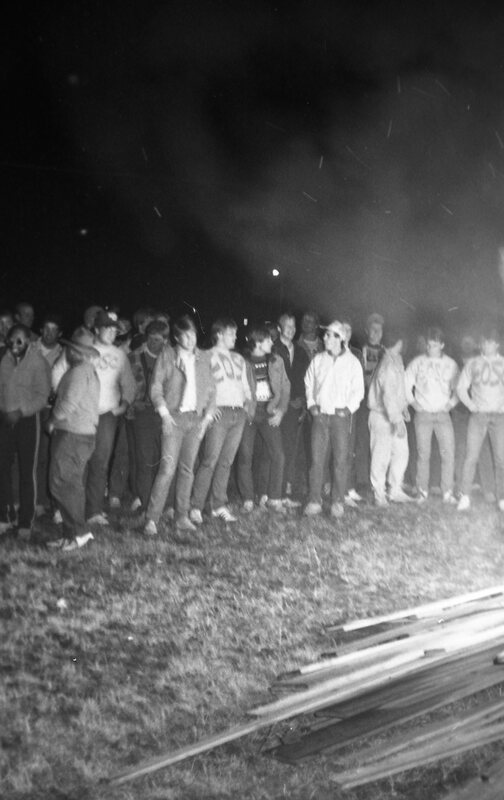 1985 Homecoming Bonfire 07