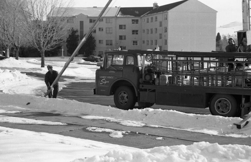 1985 Flag Pole Installed 08