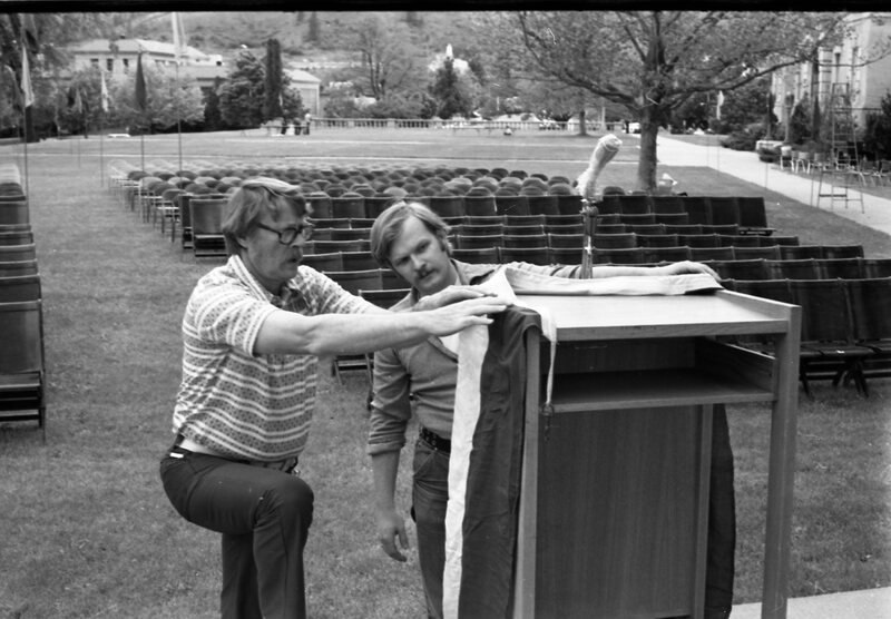 1976 Graduation Set-up 07