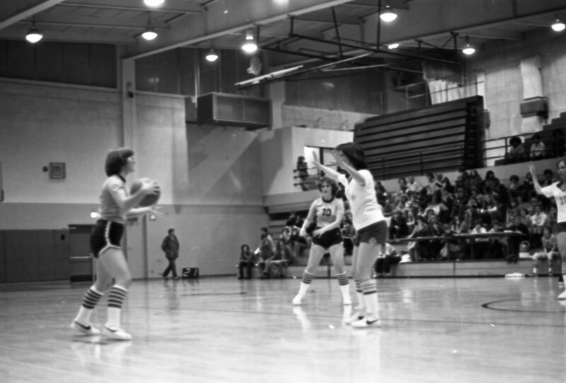 1978 Women's Basketball Action 07