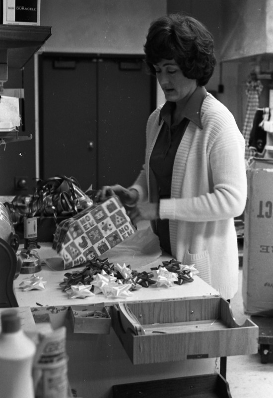 1977 EOSC Bookstore Manager, Kathy Ferguson 08