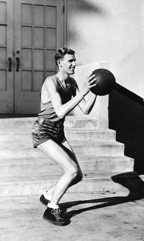 30's Basketball Player 2