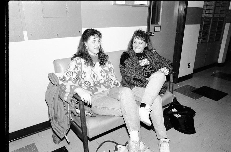 1991 Students, Women