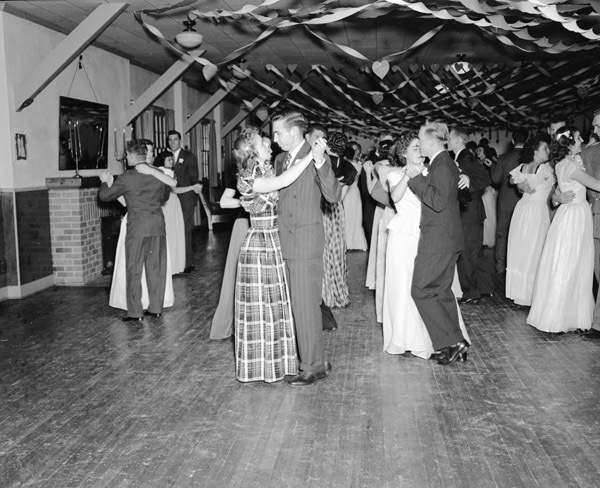 1949-50 Dance, Sweetheart Ball 10