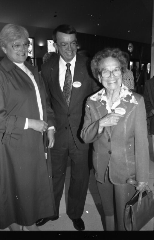 1990 Loso Hall Dedication, Reception 21