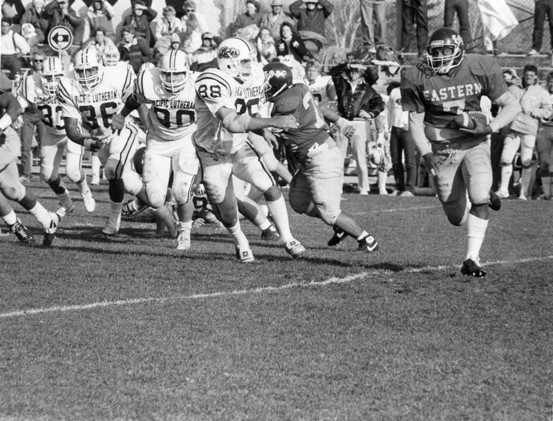 1984-86 Football Action 1-2