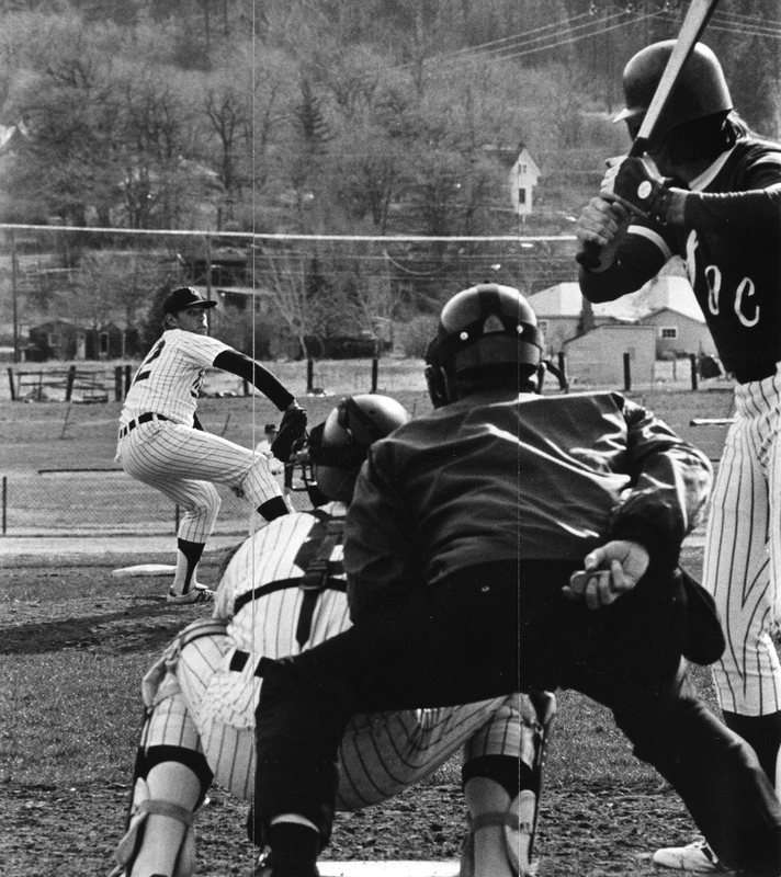 1974 Baseball Action 03