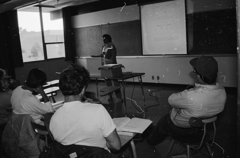 1987 Classroom, Peggy Anderson Lecture 03