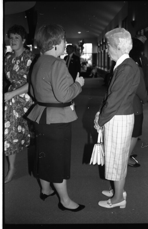 1990 Loso Hall Gallery Reception 28