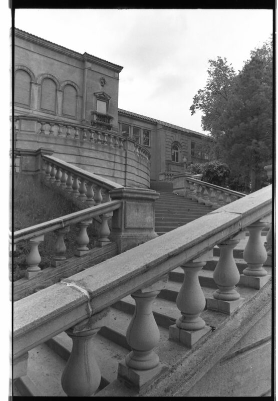 1989 Grand Staircase Railing 04