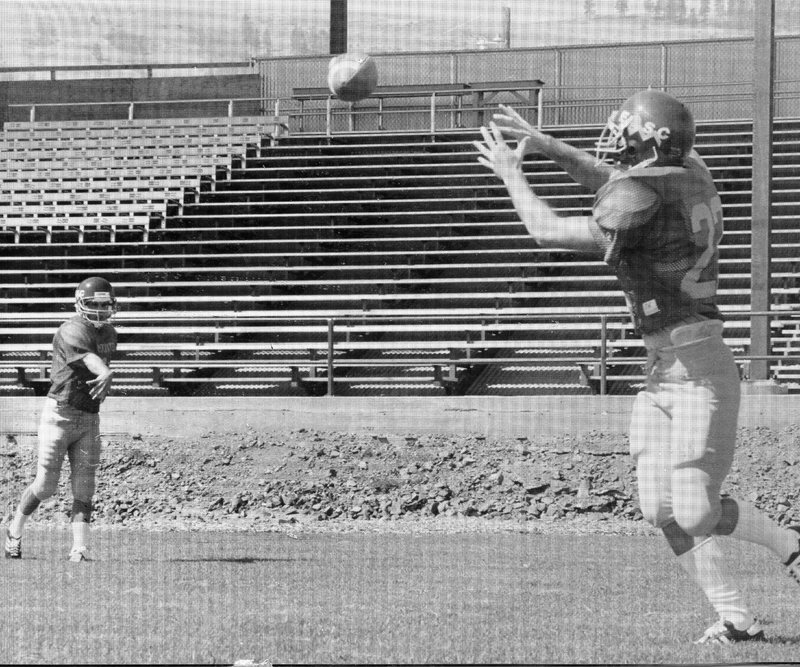 1984-86 Football Action 4