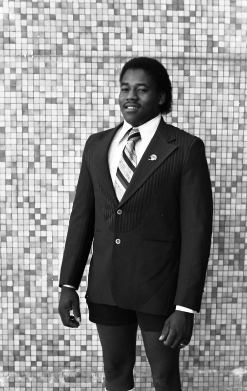 1982 Football Player, Portraits 053