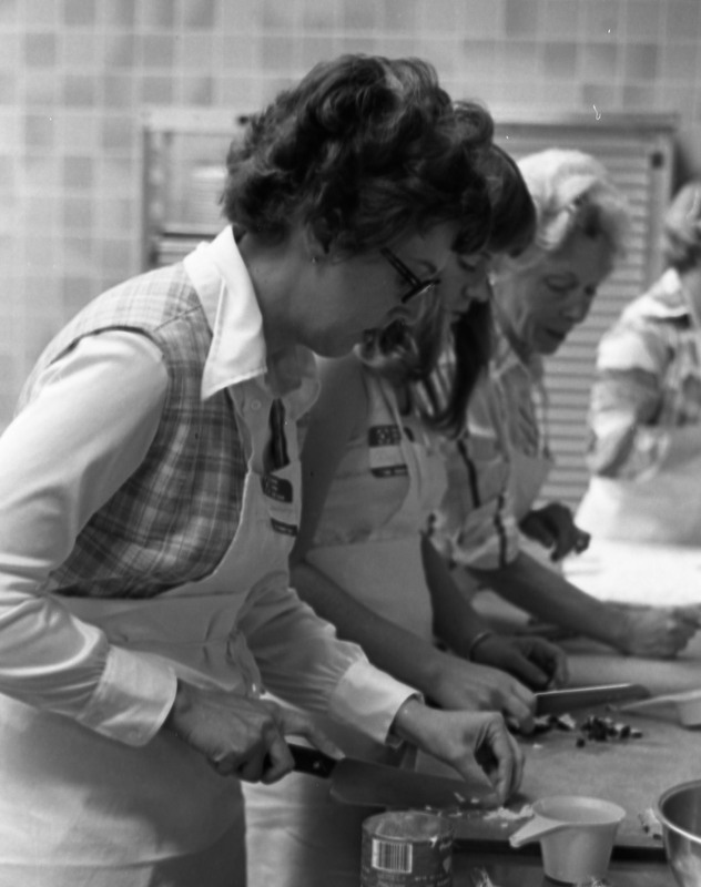 1978 Grande Ronde Mini College, Cooking 03