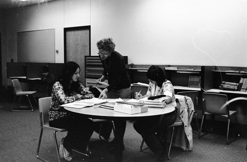 1975 Languages, Bilingual Studies 08