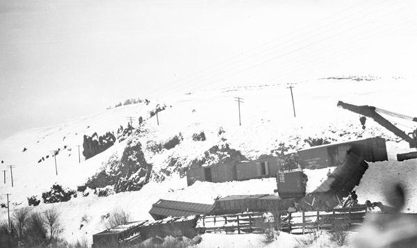 Train Wreck, Snow 6