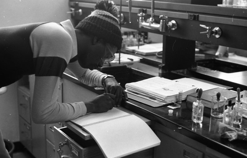 1980 Science, Chemistry Lab 07