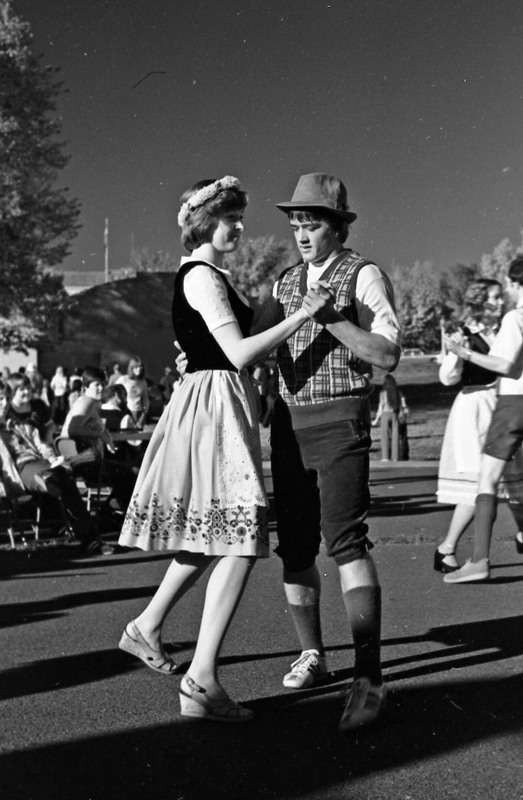 1977 Octoberfest, Folk Dancing 10
