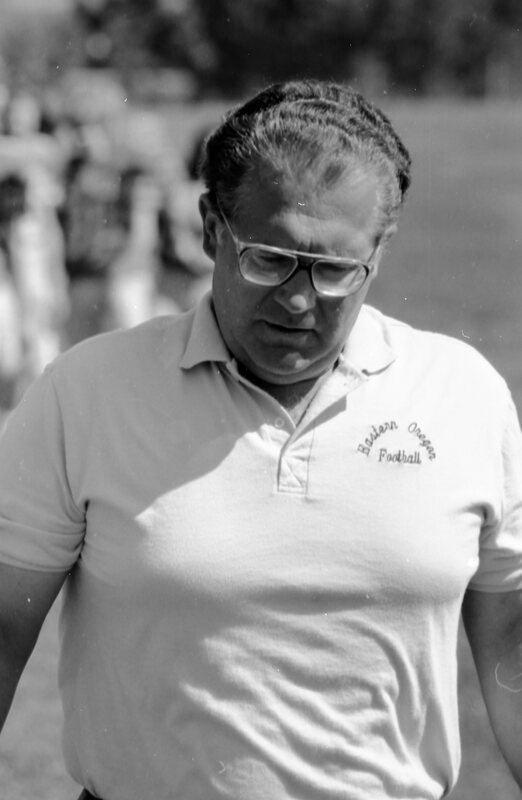 1987 Football Team, Set-up 09