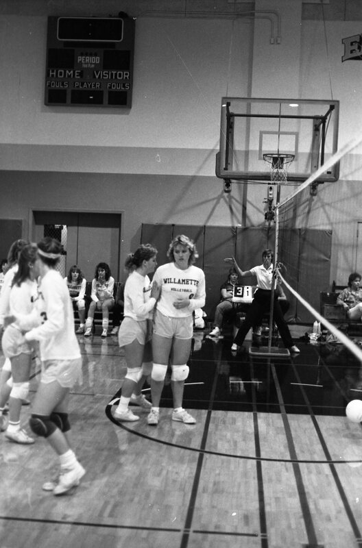 1985 Volleyball Action 33