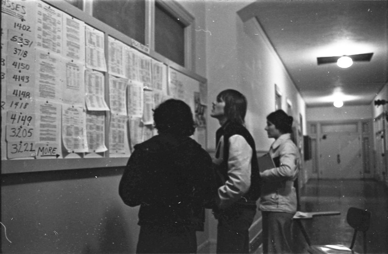 1976 Registration, Bulletin Board 04