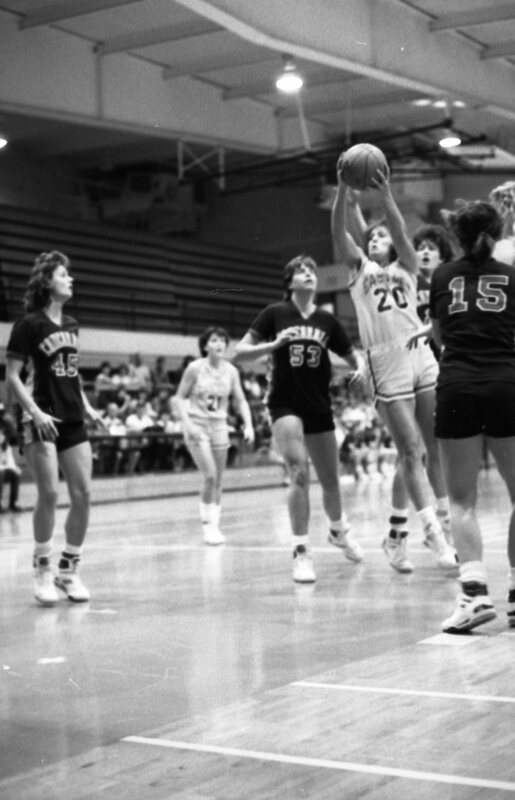 1988 Women's Basketball Action, Concordia at EOSC 04