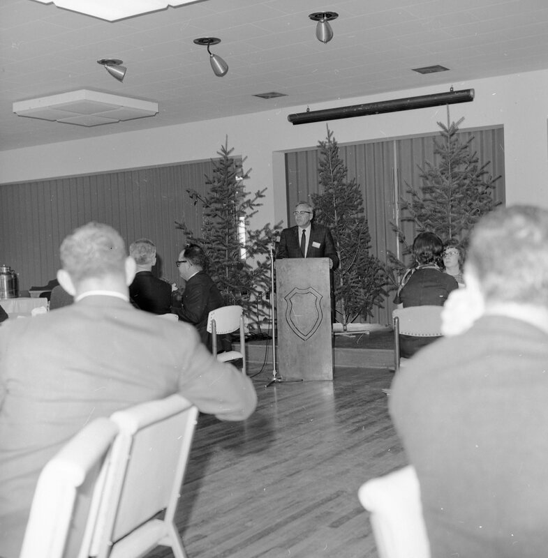 1969 Employees, Breakfast 06
