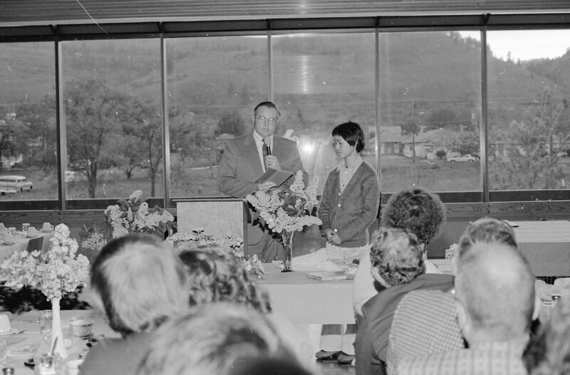 1976 Awards Banquet, Students 04