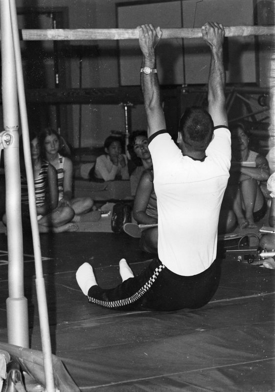 1973 Gymnastics, Parallel Bars 01