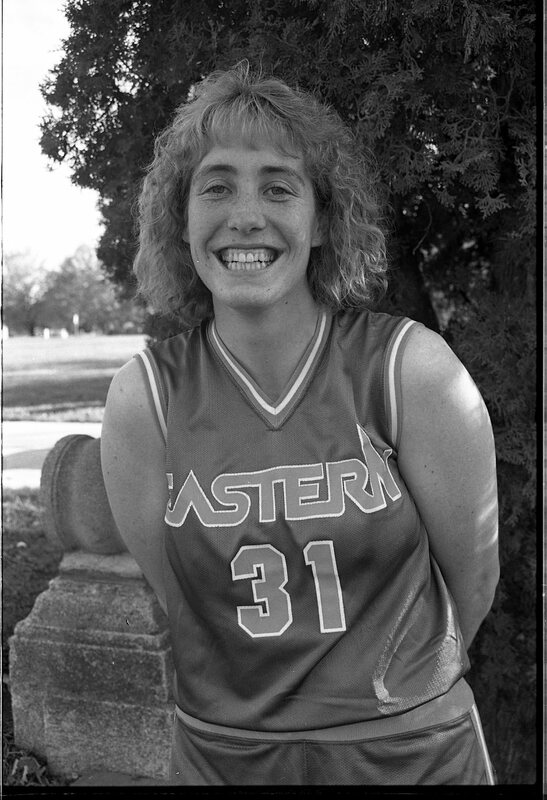 1990 Women's Basketball Player, Fall Portraits 02
