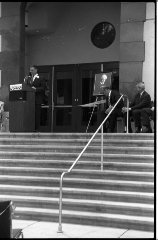 1990 Loso Hall Dedication 09