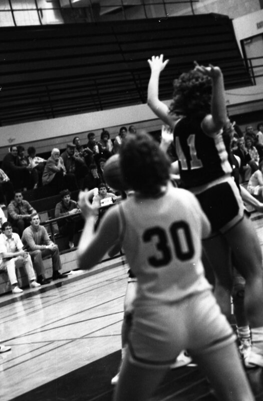 1987 Women's Basketball Action, George Fox at EOSC 06